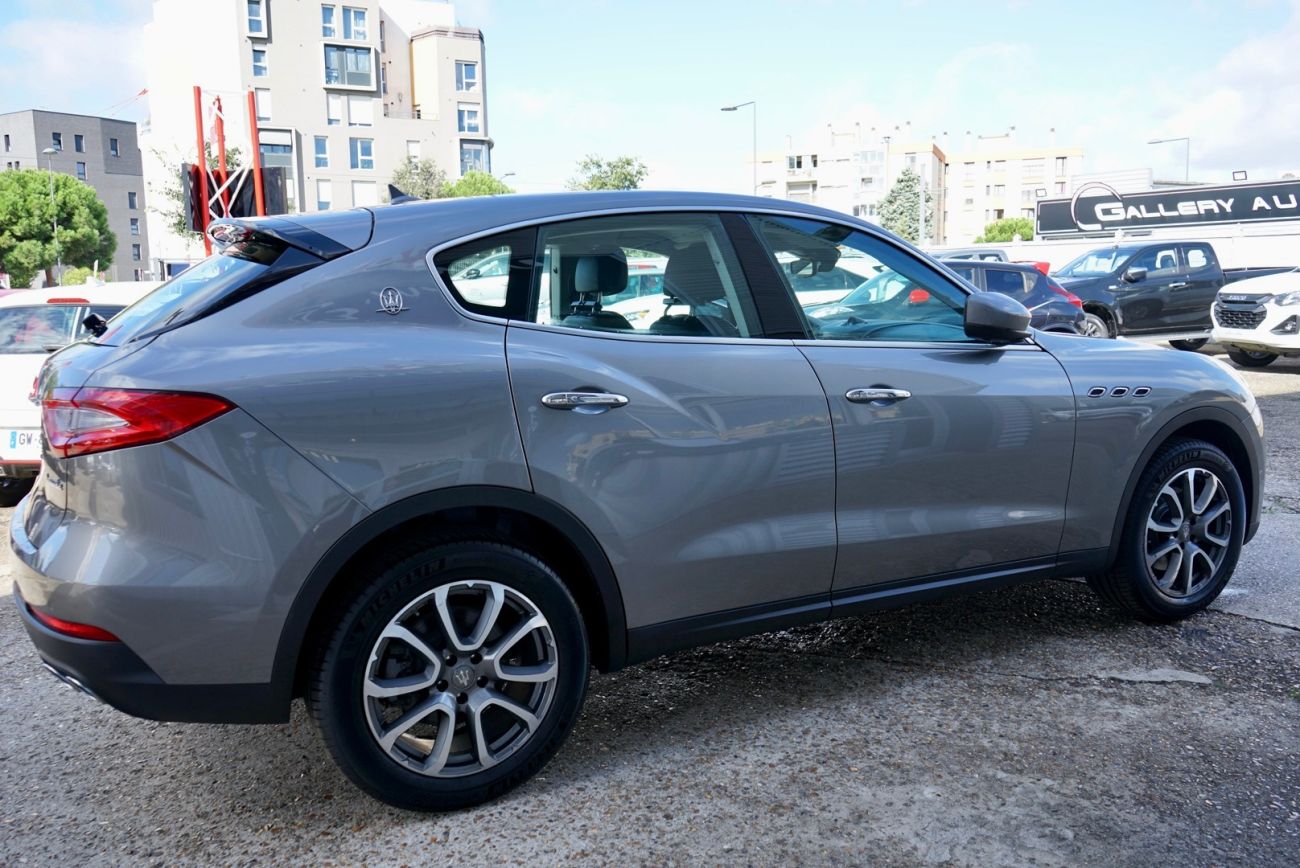 Mandataire MASERATI LEVANTE Diesel 3.0 V6 Turbo 275 JTES 19