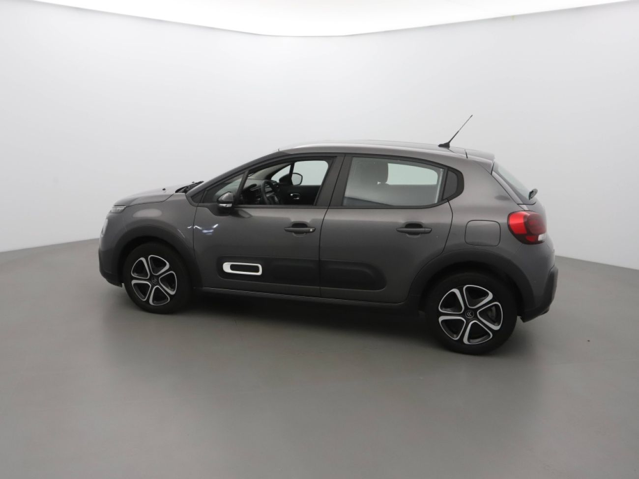 Mandataire Citroën C3 1.5 BLUEHDI 100CH S&S PLUS