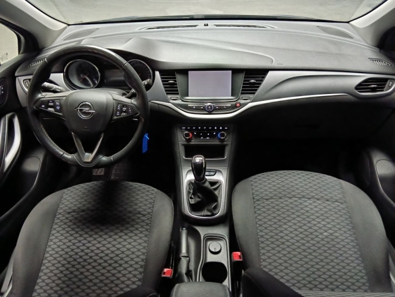 Mandataire Opel Astra 1.2 110esition smile