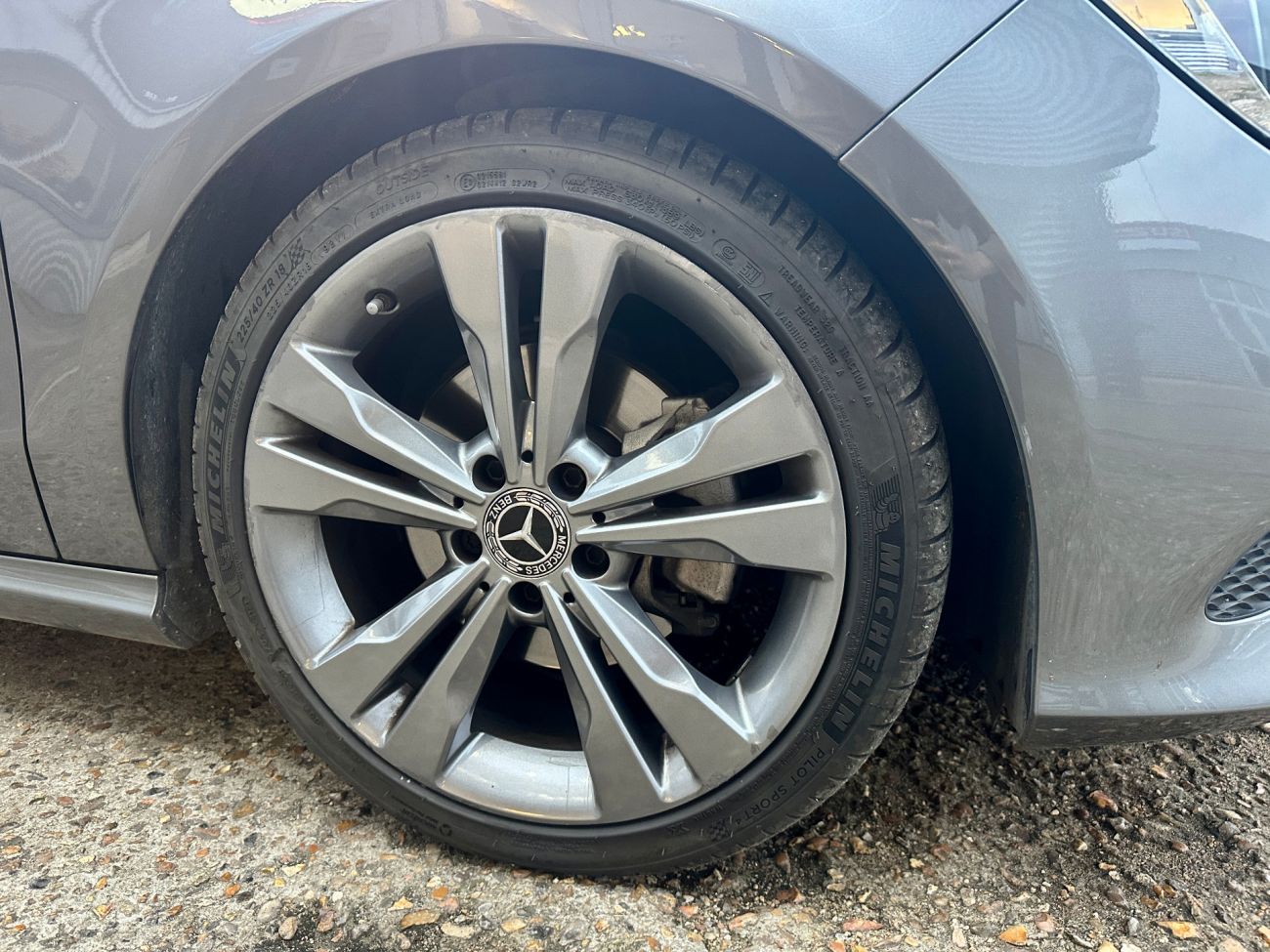 Mandataire MERCEDES-BENZ CLA 200 d 7G-DCT Sensation