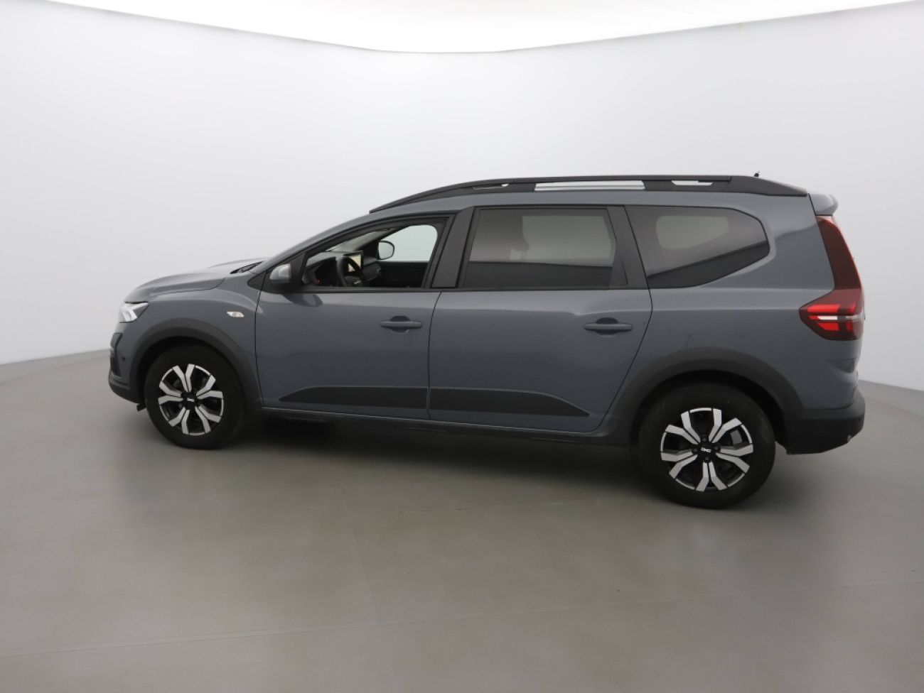 Mandataire Dacia Jogger 1.0 TCE 110CH EXPRESSION 7 PLACES -24