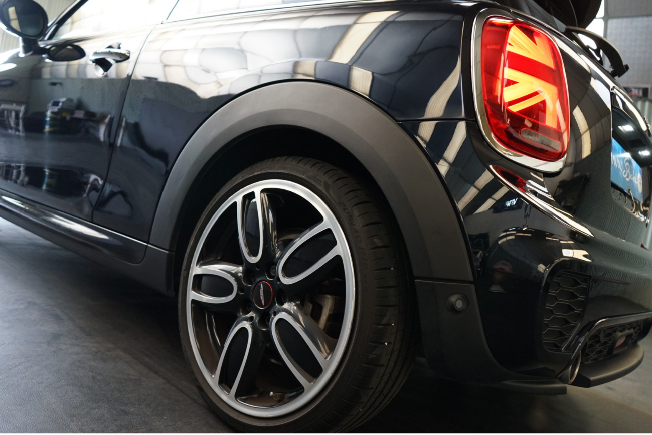 Mandataire MINI HATCH 3 PORTES F56 LCI Cooper 136 ch Finition John Cooper Works