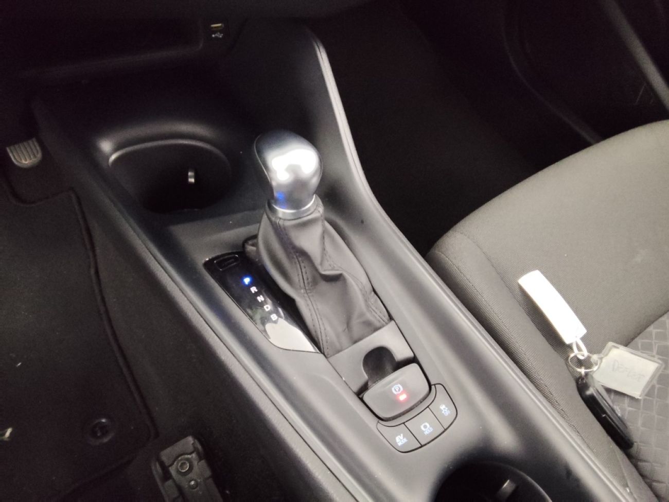 Mandataire TOYOTA C-HR 1.8 E-CVT 125Hbusiness edition