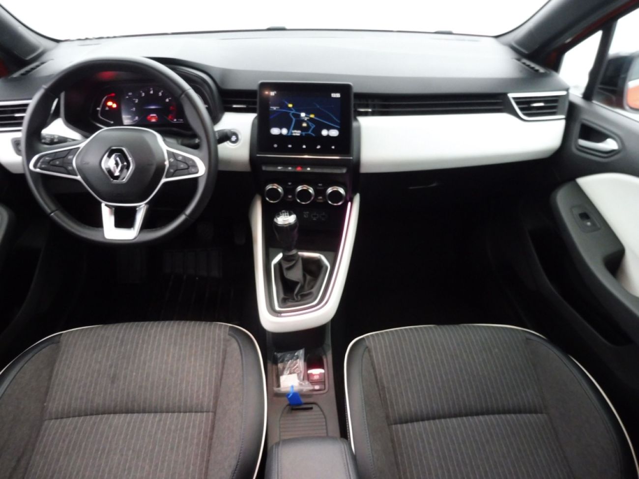 Mandataire RENAULT Clio 1.0 TCE 90 techno