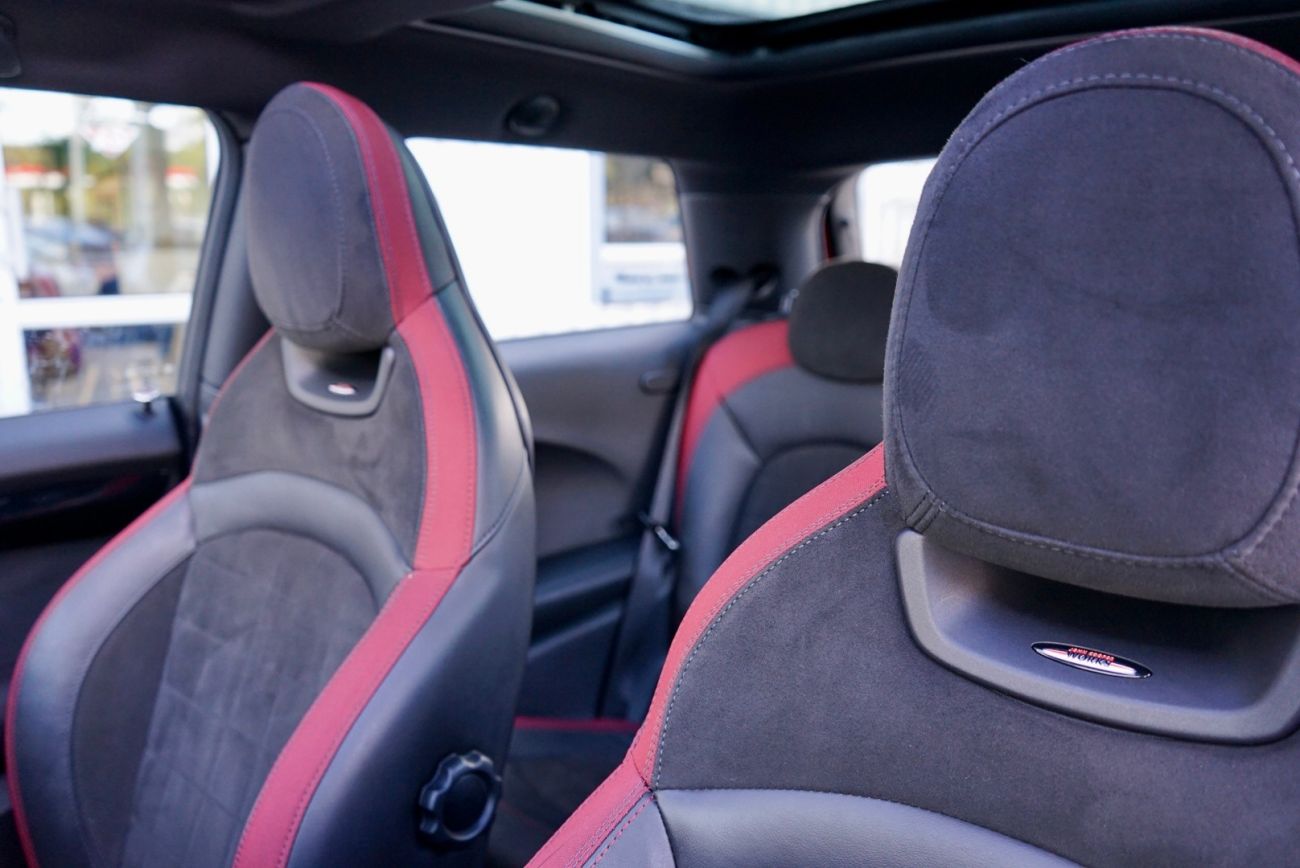 Mandataire MINI HATCH 3 PORTES F56 231 ch John Cooper Works BVA6 Finition JCW Exclusive Design