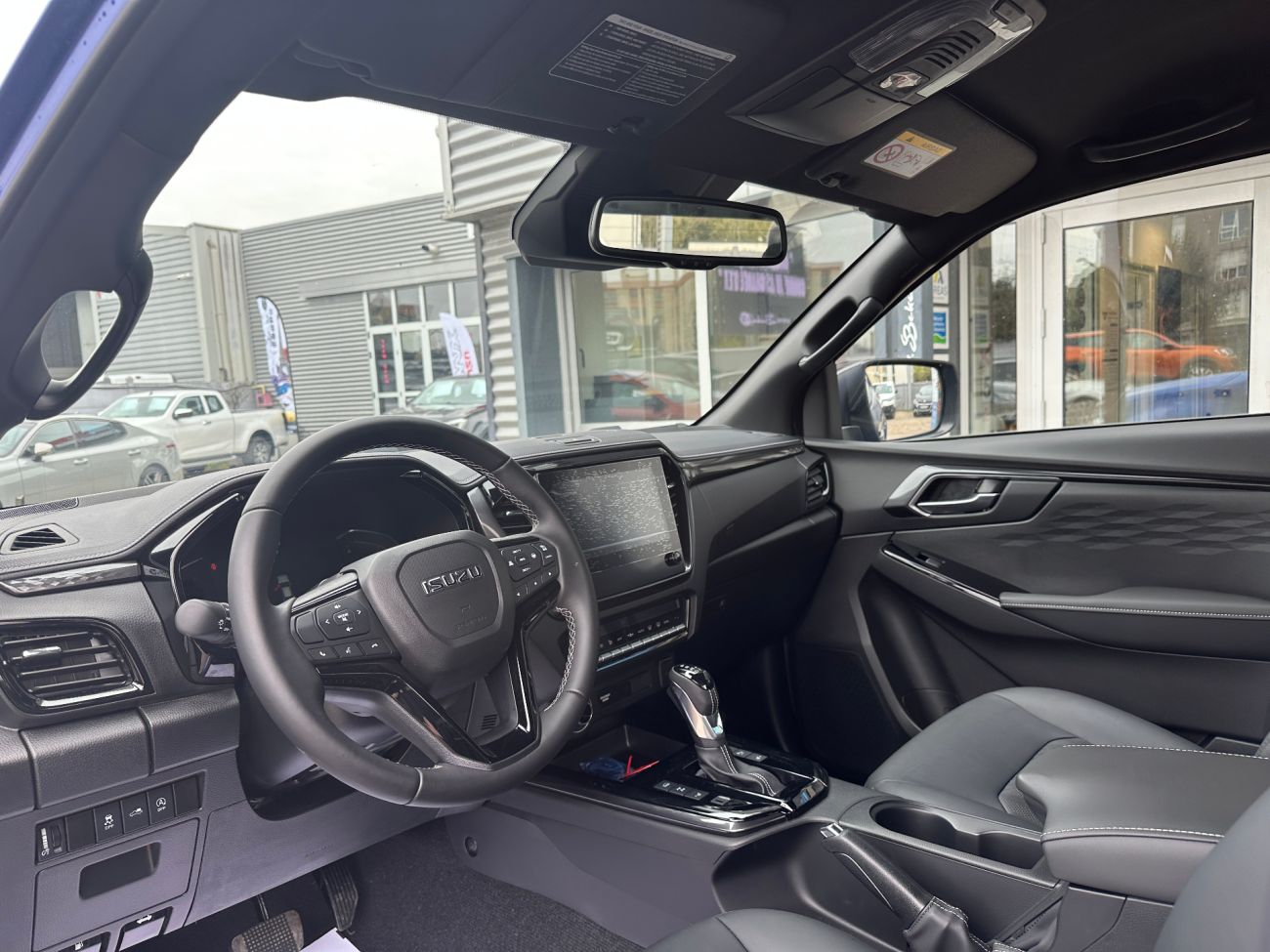 Mandataire ISUZU D-MAX N60 SPACE CAB 1.9 164 CH 4X4 A/T NITRO SPORT