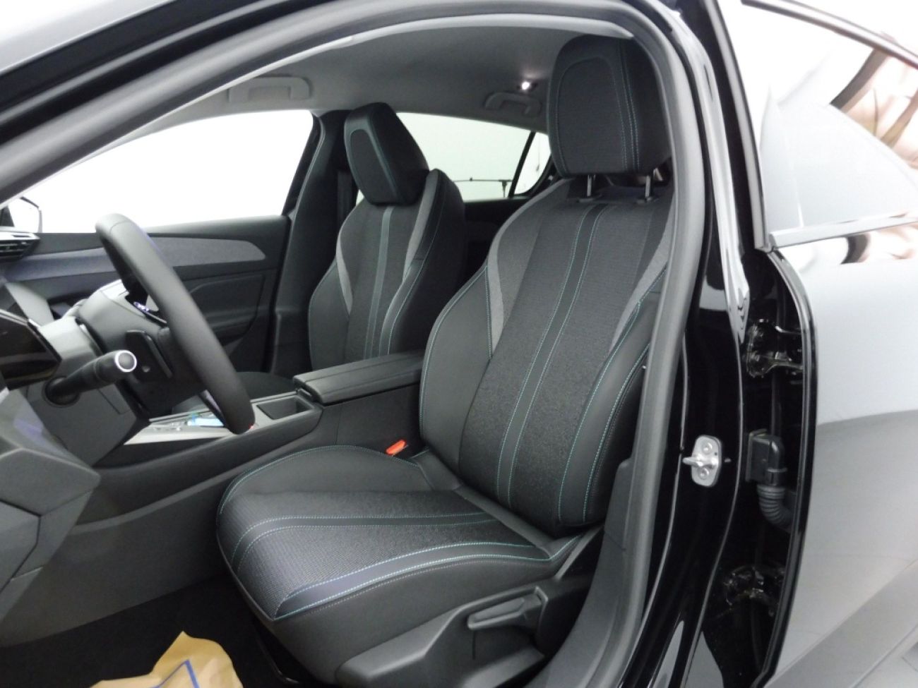 Mandataire PEUGEOT 308 1.5 BLUEHDI 130CH S&S ALLURE EAT8
