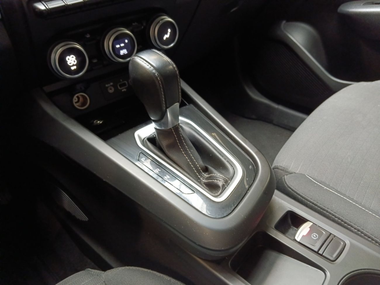 Mandataire RENAULT Arkana 1.6 E-TECH HYBRIDE 145CH EQUILIBRE