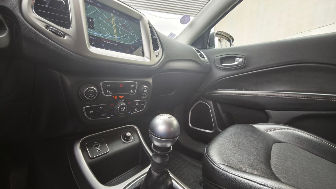 Mandataire Jeep COMPASS 1.4 I MultiAir II 140 ch BVM6 Longitude Business