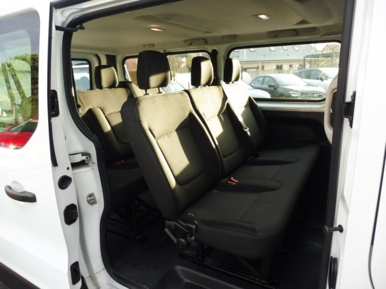 Mandataire RENAULT Trafic Passenger L1 2.0 BLUE DCI 150CH S&S ZEN 9 PLACES