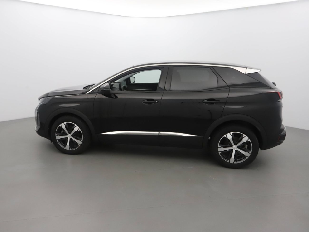 Mandataire PEUGEOT 3008 1.5 BLUEHDI 130CH S&S ALLURE