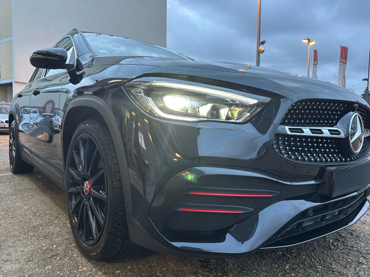 Mandataire MERCEDES-BENZ GLA 200 d 8G-DCT AMG Line edition 1 toit pano