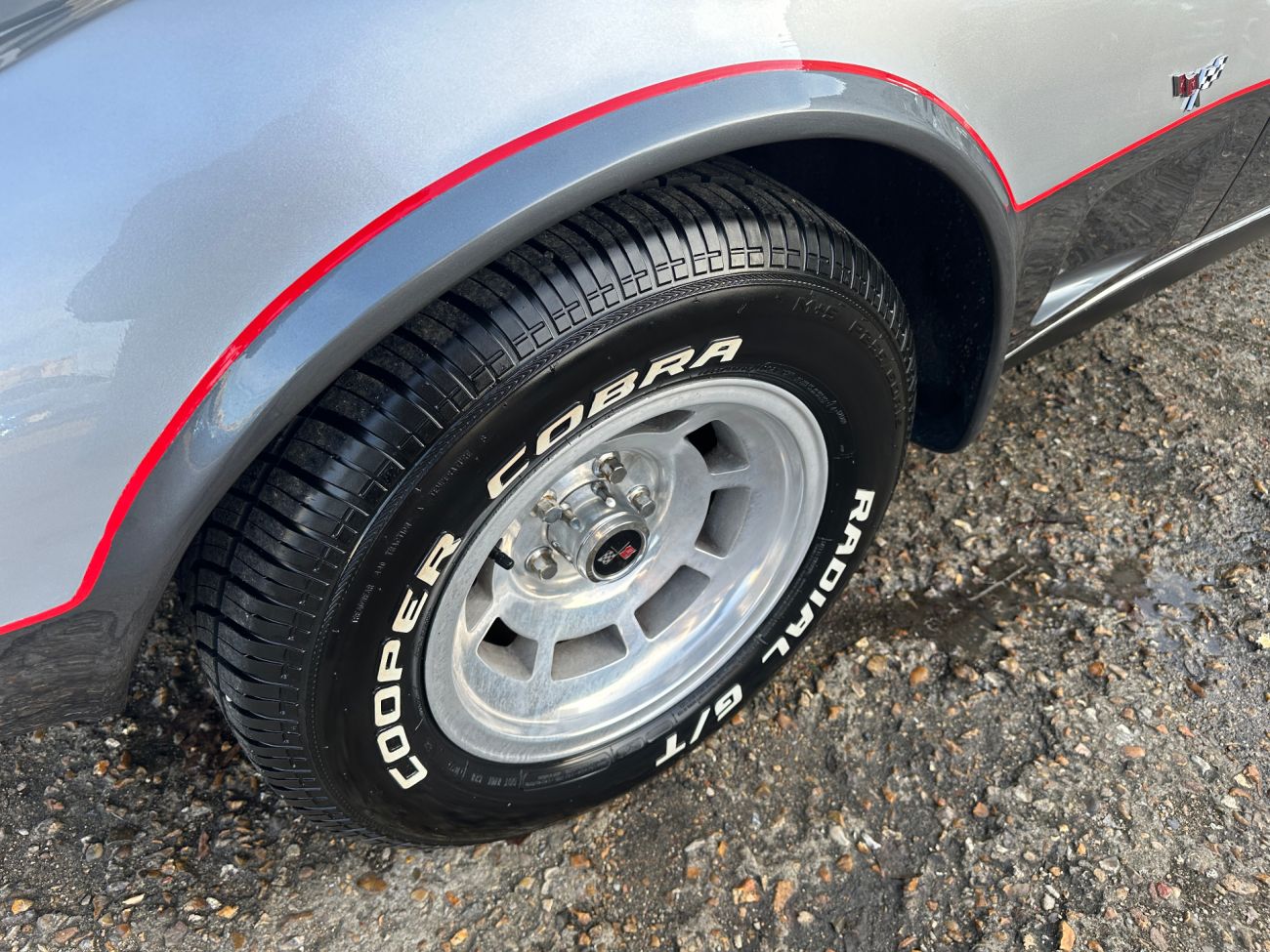 Mandataire CHEVROLET CORVETTE C3 T-TOP 25 TH ANNIVERSARY V8 350 L48