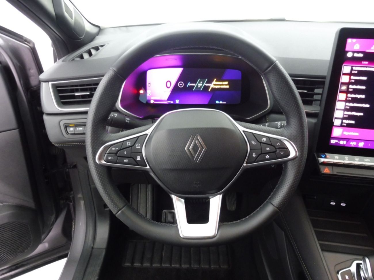 Mandataire RENAULT Symbioz 1.6 E-TECH FULL HYBRID 145CH ICONIC