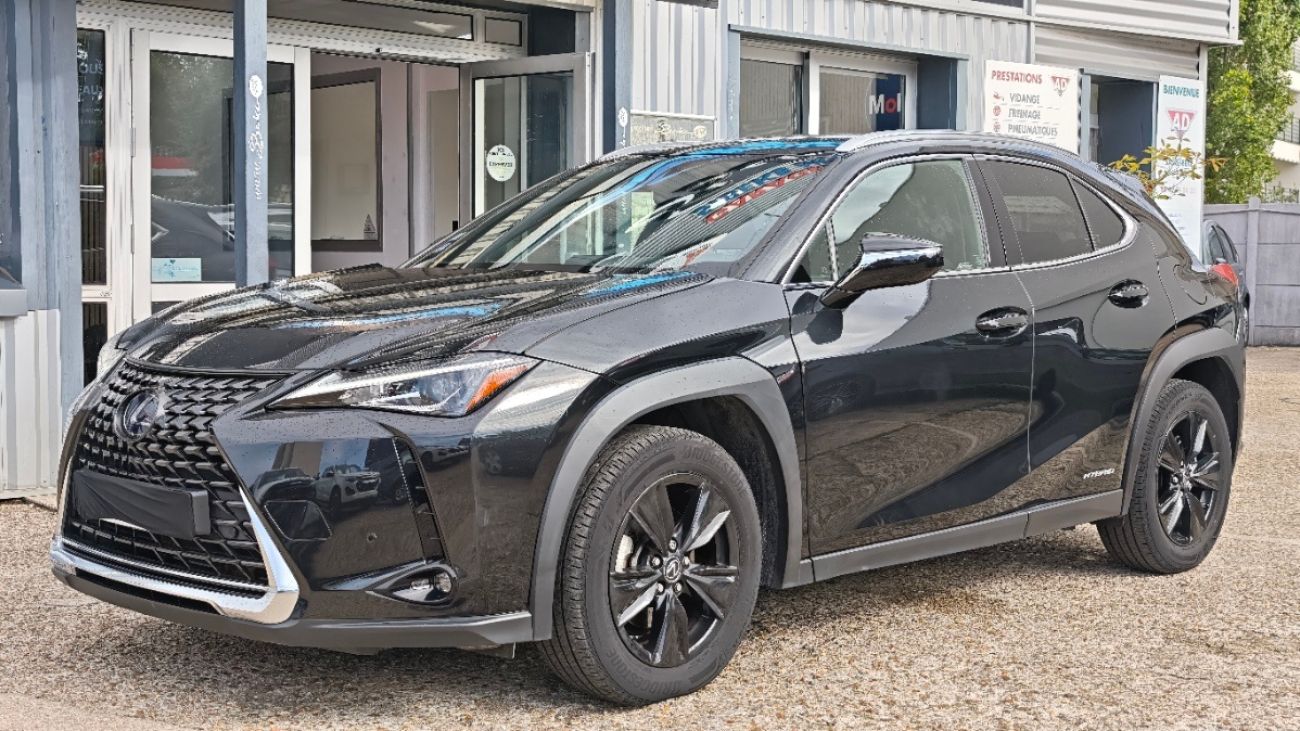 Mandataire LEXUS UX 250h 2WD Luxe