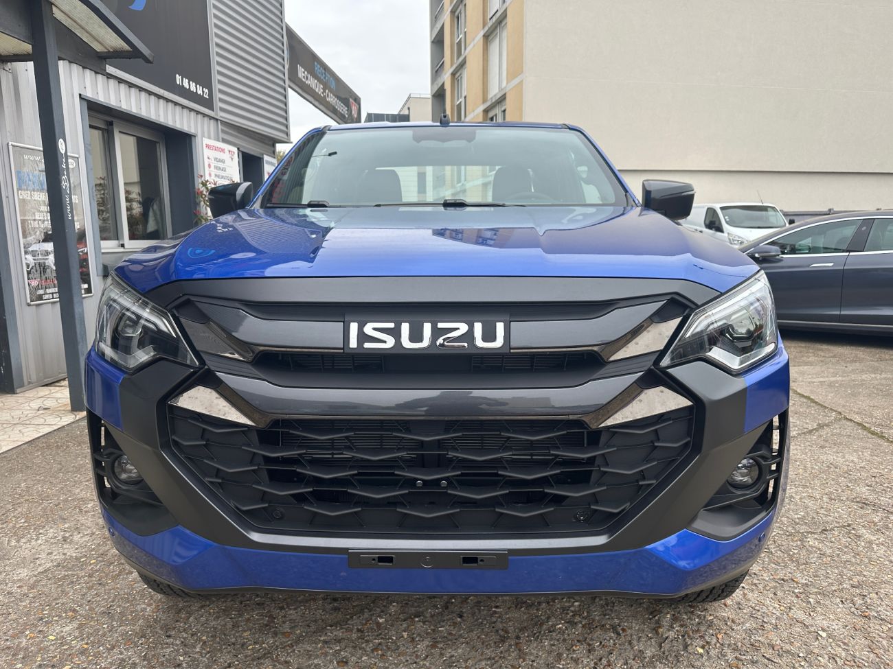 Mandataire ISUZU D-MAX N60 SPACE CAB 1.9 164 CH 4X4 A/T NITRO SPORT