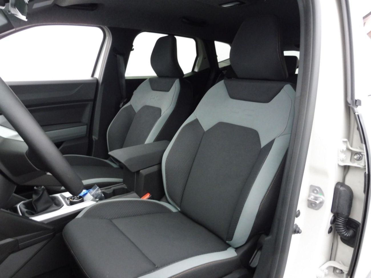 Mandataire Dacia DUSTER 1.2 TCE MILD HYBRID 130CH EXTREME 4X4