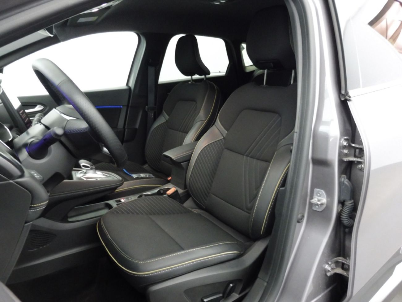Mandataire RENAULT Symbioz 1.6 E-TECH FULL HYBRID 145CH ICONIC