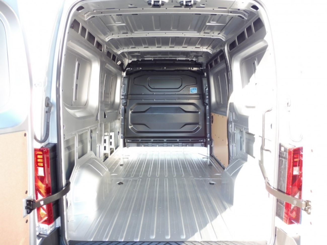Mandataire RENAULT MASTER IV FG F3500 L2H2 2.0 BLUE DCI 150CH EXTRA