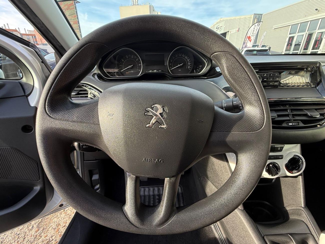 Mandataire PEUGEOT 208 1.2 PureTech 68ch BVM5 Like