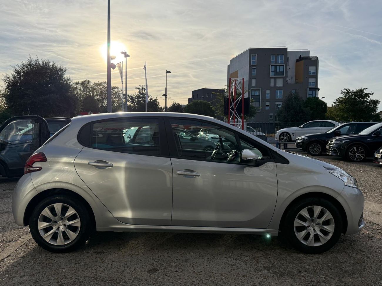 Mandataire PEUGEOT 208 1.2 PureTech 68ch BVM5 Like
