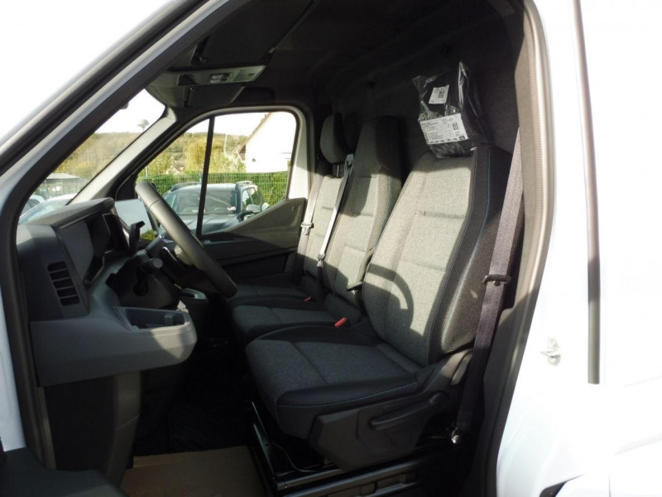 Mandataire RENAULT Master F3500 L2H2 2.0 BLUE DCI 150CH EXTRA AUTO - 25