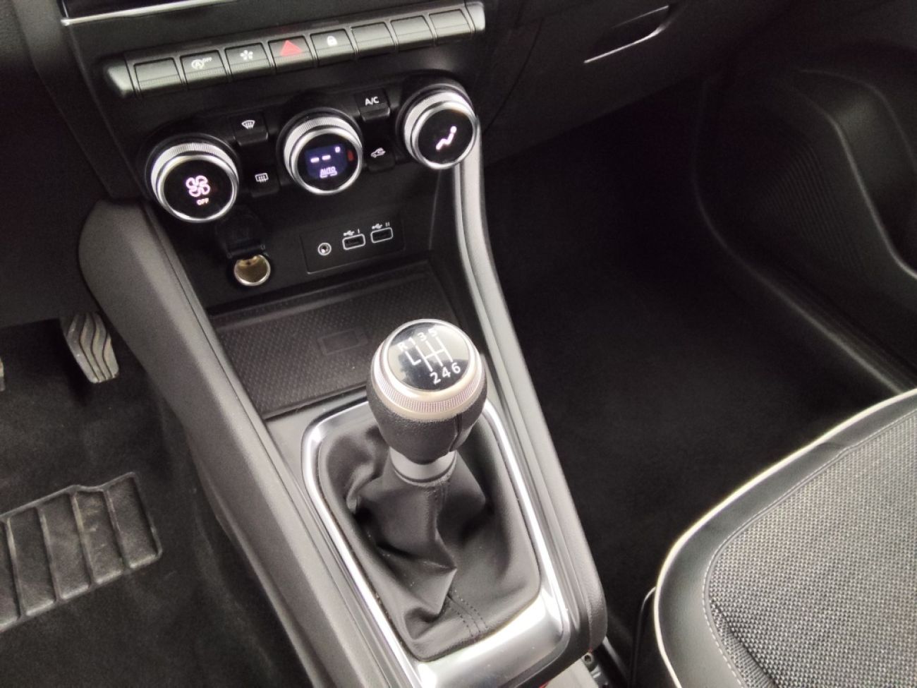 Mandataire RENAULT Captur 1.0 TCE 90CH TECHNO