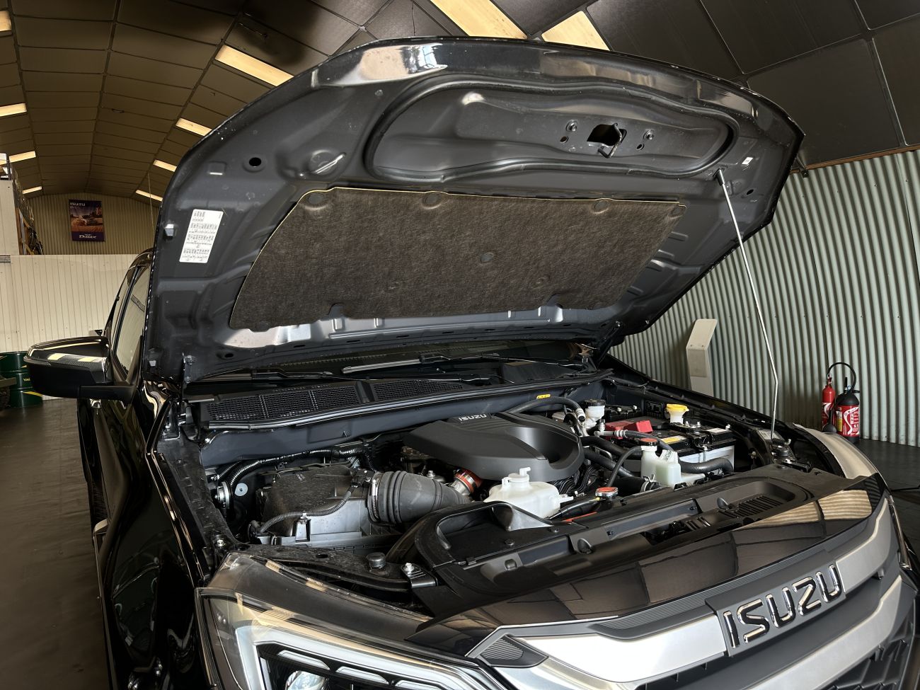 Mandataire ISUZU D-MAX N60 SPACE CAB 1.9 164 CH 4X4 A/T F+